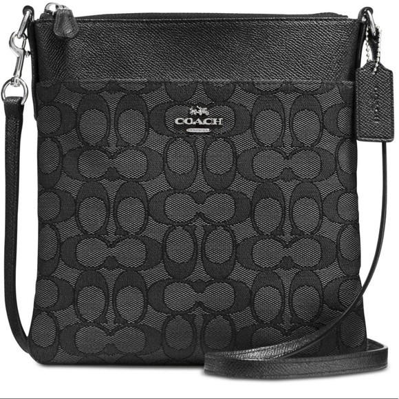 kitt messenger crossbody in signature jacquard